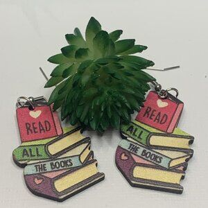 Reading Earring, Book Earring, Educator Earring, Gift Idea, School Earring, Read